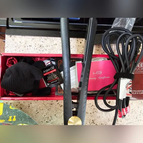 Professional Glider Flat Iron - Black - Picture 2 of 5